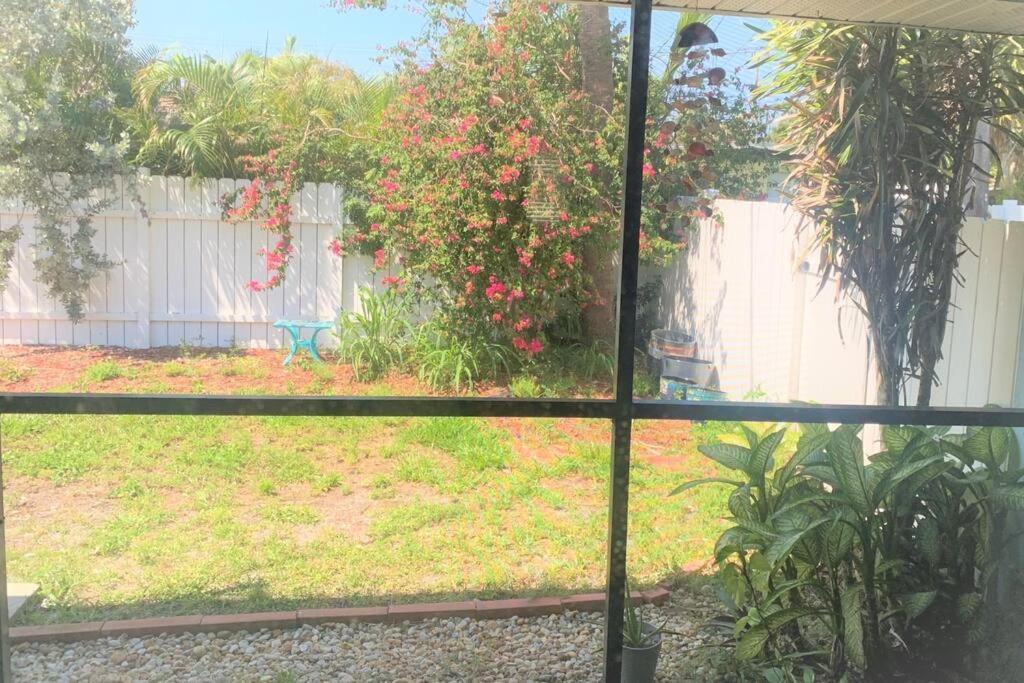 Bright And Beachy 2Bed 1Bath Home - Unit 210 Cocoa Beach Extérieur photo