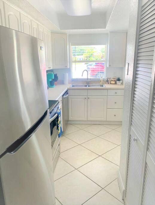 Bright And Beachy 2Bed 1Bath Home - Unit 210 Cocoa Beach Extérieur photo